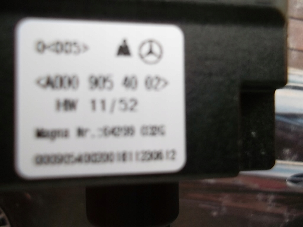 MERCEDES A0009054002 НОВА КАМЕРА ЗА ЗАЗАД ОРИГИНАЛНА Product image