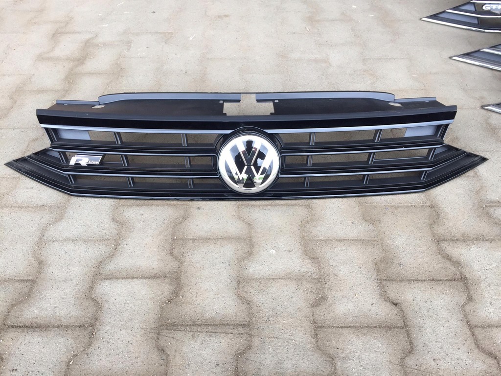 VW PASSAT B8 LIFT GRILL RLINE GRILL ЧЕРЕН Product image