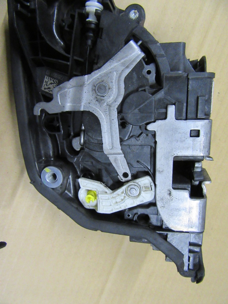 BMW 2 F45 Mini ключалка за предна врата 7281931 4 щифта Product image