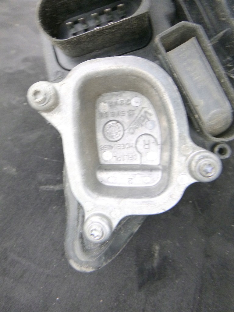 Seat Leon десен фар 5F1941016B Product image