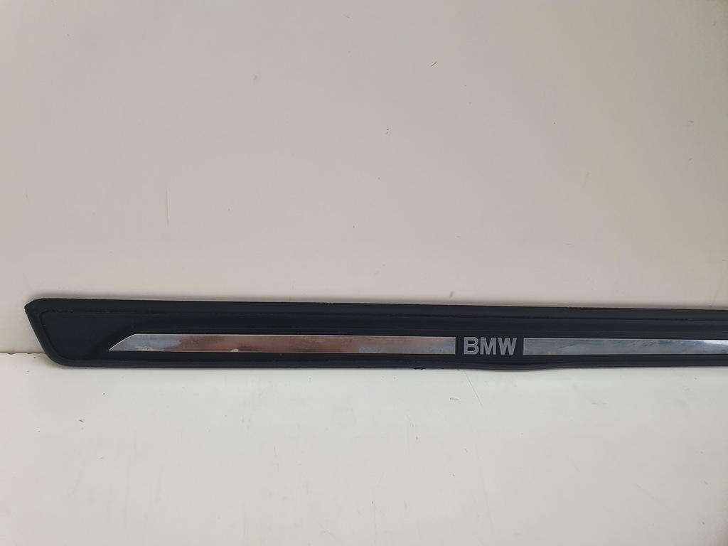 ТАБЛИЦА ЗА ЛЯВ ПРЕДЕН ПРАГ BMW E88 Product image