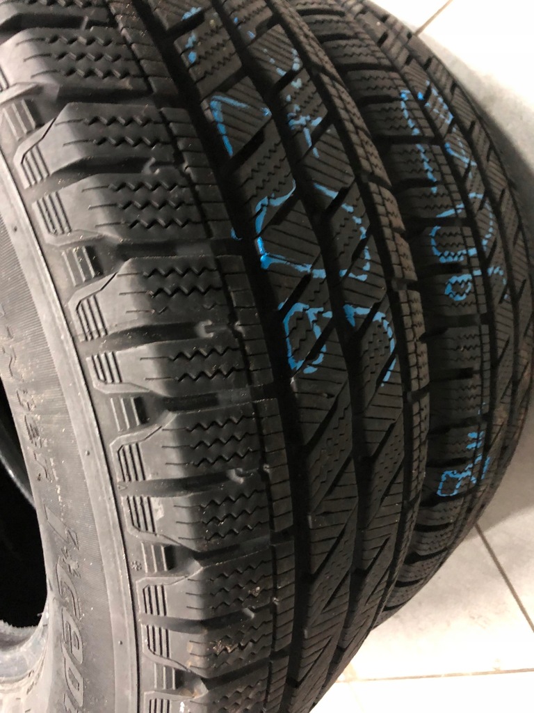 HANKOOK INTERICEPT LV ГУМА 235/65 R16 C 8 мм 2020 г. Product image