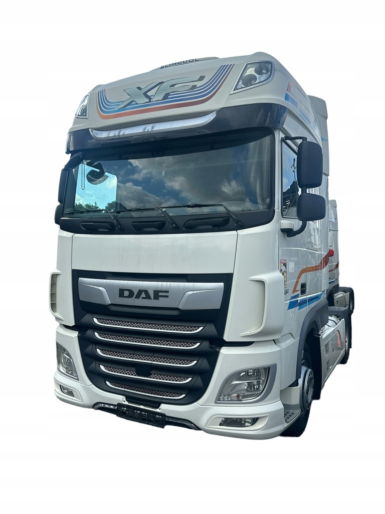 DAF XF 106 EURO6 480 ПОВДИГАНЕ НА КАБИНАТА БРОНЯ ПРЕДНА РЕШЕТКА МАСКА ХАЛОГЕННА фар Product image