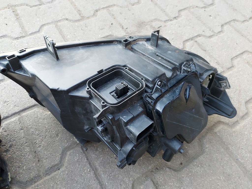 BMW E90 E91 lift LCI ксенонова торсионна лампа динамична Product image