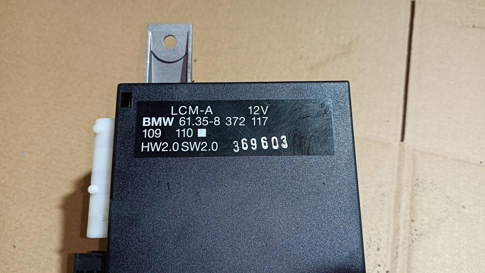 BMW E39 LCM A LCM-A LCM МОДУЛ ЗА УПРАВЛЕНИЕ НА СВЕТЛИНИТЕ Product image