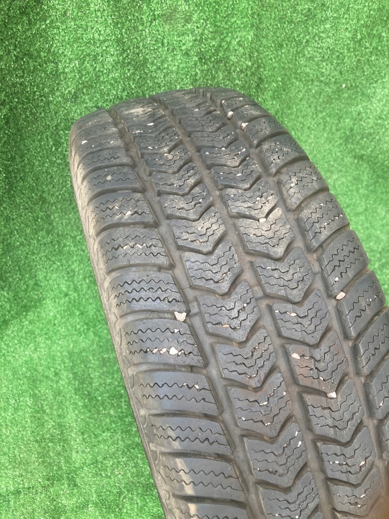 Semperit Van-Grip 2 205/65R16C 107/105 T сцепление на сняг (3PMSF) Product image