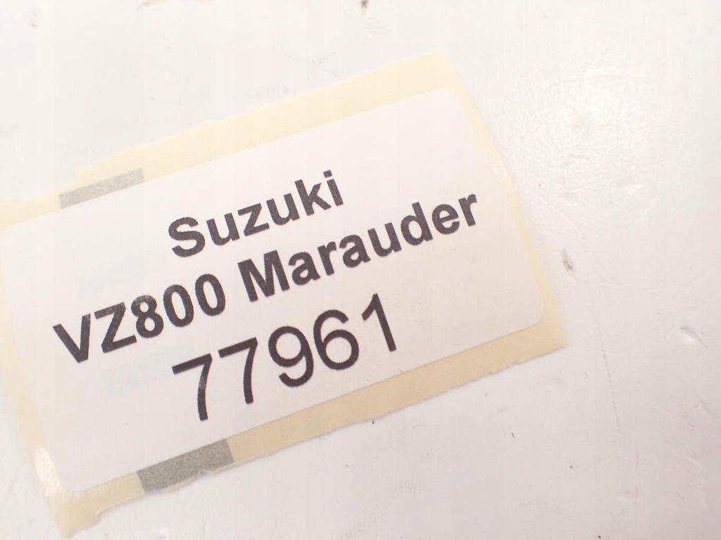 Капакът е покрит с капак Suzuki VZ 800 Marauder Product image