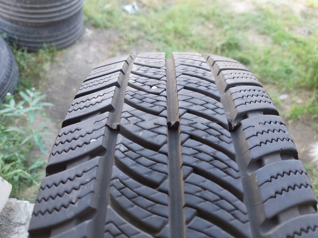 ГУМА 195/65R16C CONTINENTAL VANCOWINTER 2 9mm 1 БР. (D68) Product image