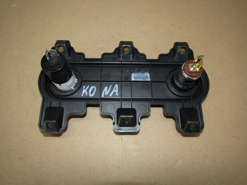 HYUNDAI KONA EV ELECTRIC букса за запалка 12V 84639-K4010 Product image