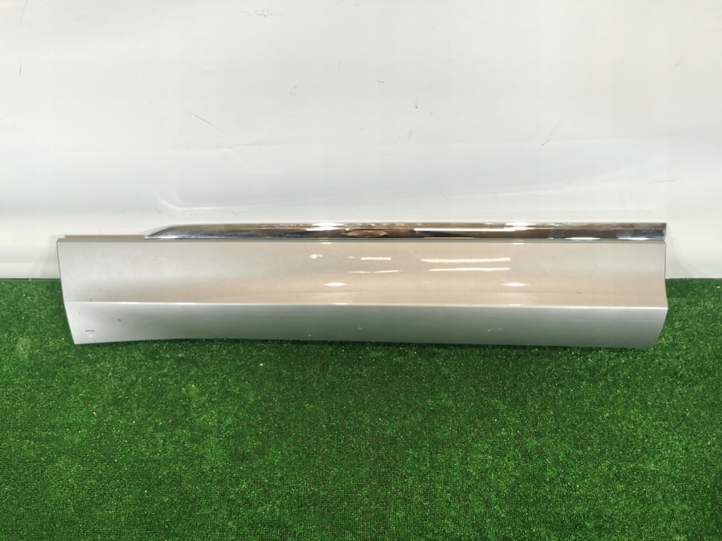 Облицовка на предната лява врата VW Tiguan R-LINE 5NA Product image