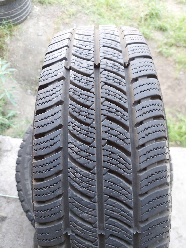 ГУМА 195/65R16C CONTINENTAL VANCOWINTER 2 9mm 1 БР. (D68) Product image