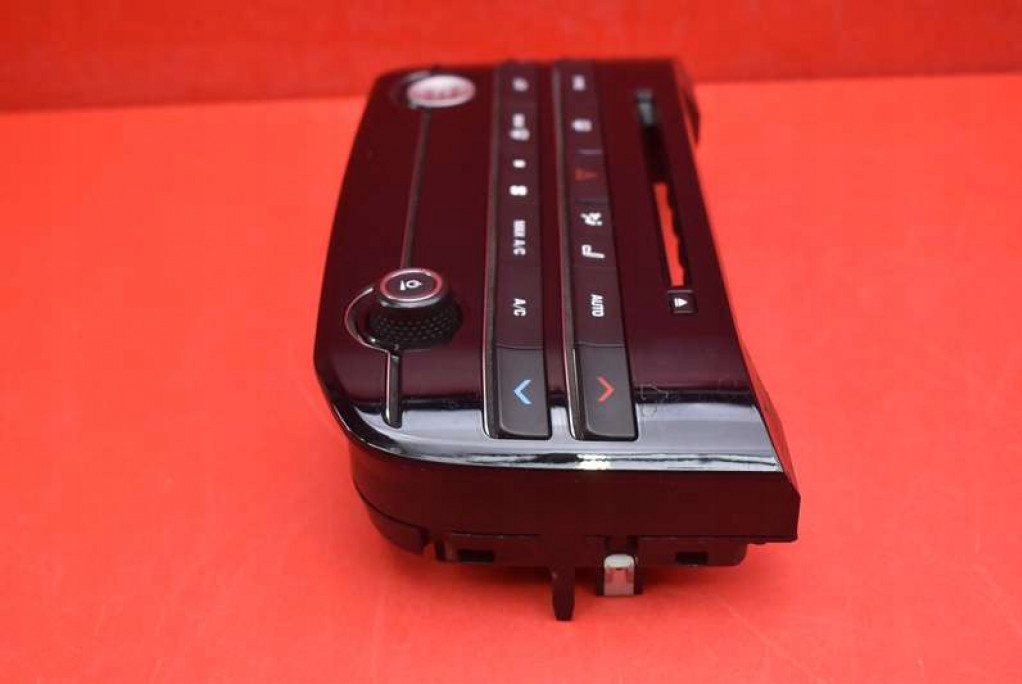 AIR CONTROL PANEL HK83-18C858-NE JAGUAR F-PACE X761 R-SPORT Product image