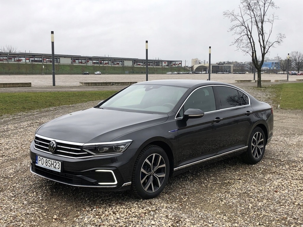 VW PASSAT B8 GTE РЕШЕТКА РАДИАТОРНА РЕШЕТКА Product image