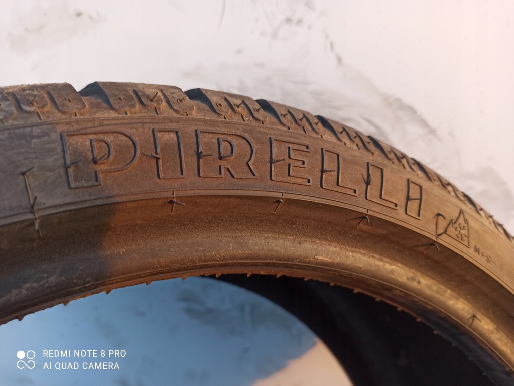 Гума Pirelli Winter 210 SottoZero 205/40R17 84H 5.1mm Product image