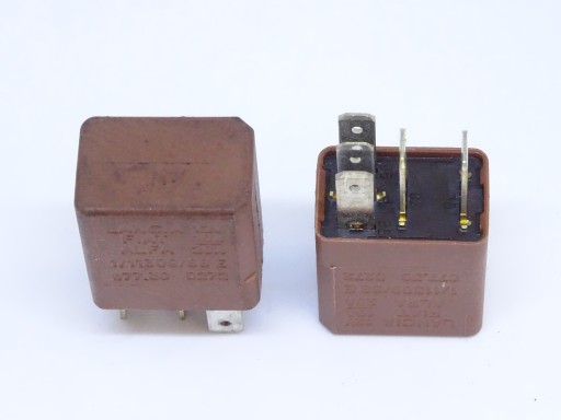 РЕЛЕ 12V FIAT ALFA LANCIA 677.30 D272